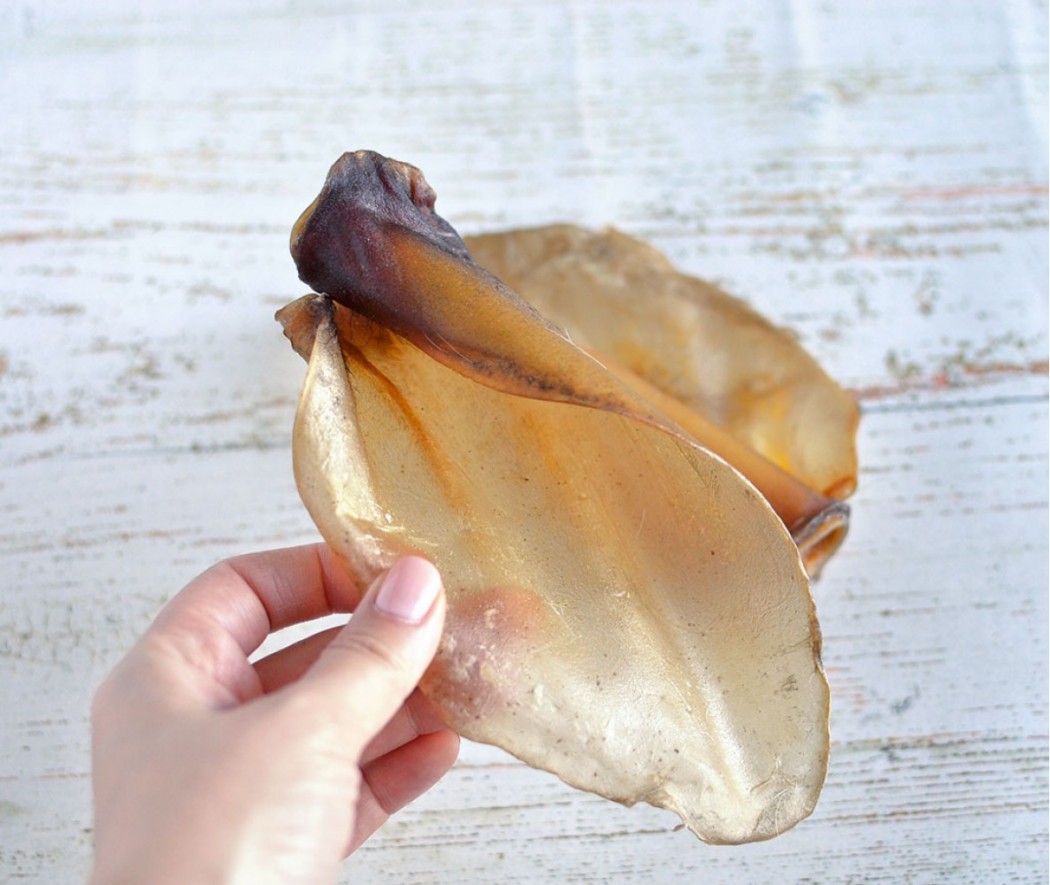 <p><strong>Уши говяжьи, натуральное сушеное лакомство для собак</strong></p>

<p><strong>от 30&nbsp;до 35&nbsp;грамм</strong></p>