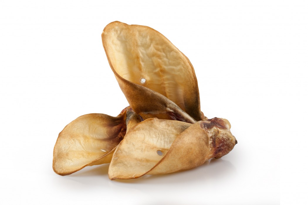 <p><strong>Уши говяжьи, натуральное сушеное лакомство для собак</strong></p>

<p><strong>от 35 до 40&nbsp;грамм</strong></p>

<p><strong>от 17&nbsp;до 20&nbsp;см</strong></p>