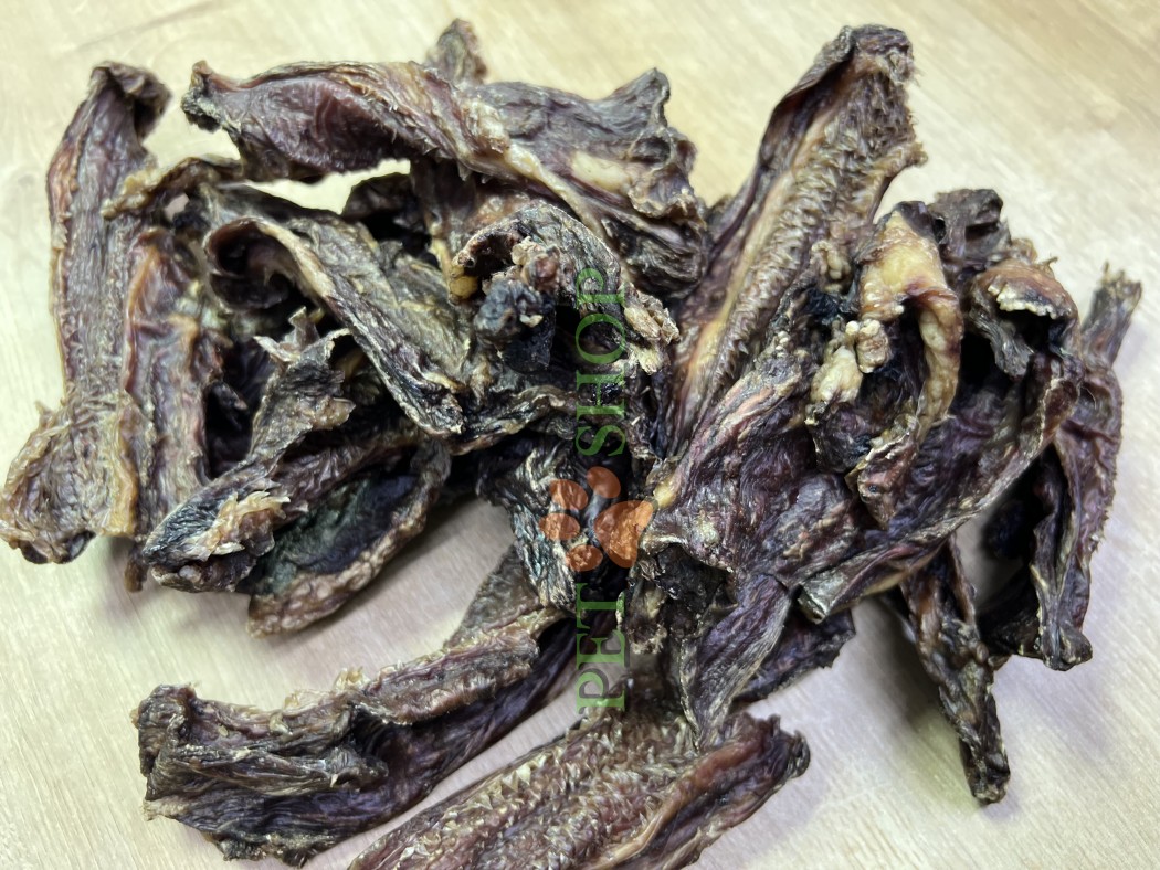 <p><strong>Натуральное лакомство для собак&nbsp;Щечки говяжьи сушеные 125&nbsp;грамм</strong></p>