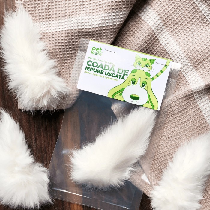 <p><strong>Produse 100% naturale, fără potențiatori de gust, coloranți, arome. Pentru caini si pisici.</strong></p>