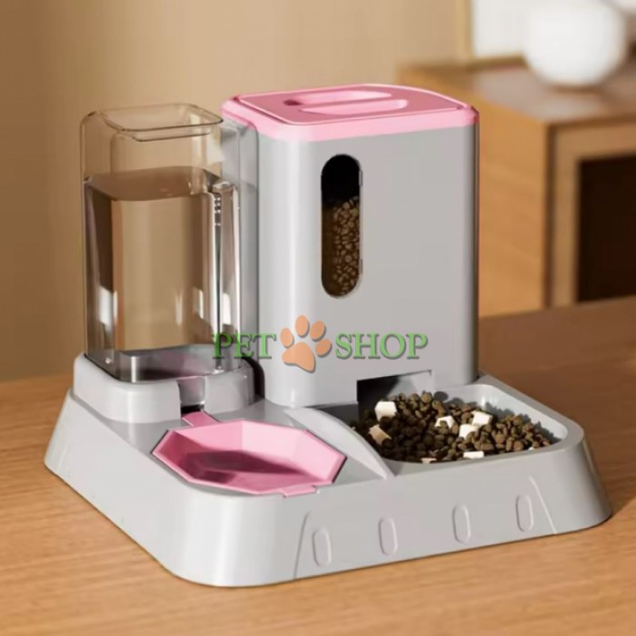 <p><strong>Миски для кошек с автоматической поилкой и&nbsp;кормушкой.&nbsp;</strong><strong>Инновационный продукт для кошачьего комфорта.&nbsp;Легко мыть, легко чистить.&nbsp;Высота 26&nbsp;см * длина 30&nbsp;см * ширина 30 см</strong></p>