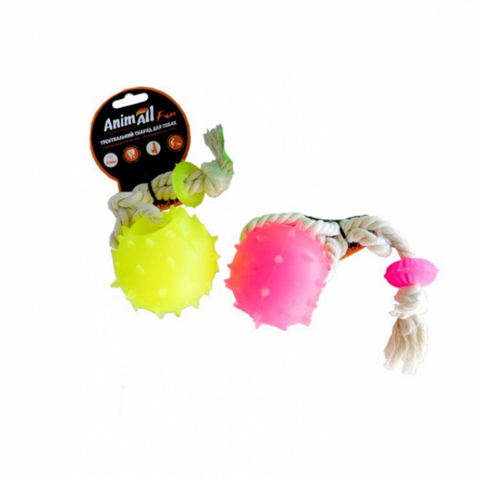 <p><strong>Оригинальная и яркая игрушка AnimAll Fun в виде мячика из натурального и не токсичного каучука с прочным канатом для собак, 1 шт&nbsp;</strong></p>