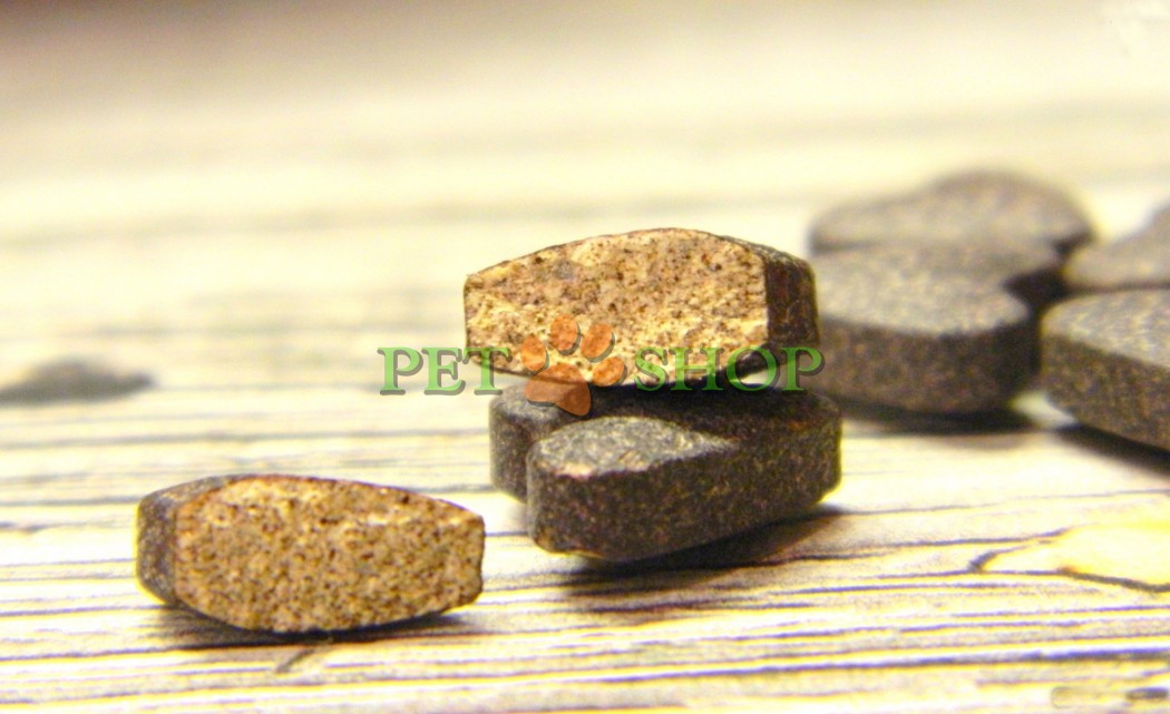 <p><strong>Средство для выведения шерсти из желудка. Очень вкусное лакомство с мальт-пастой в форме сердечек для кошек и котят с 6-недельного возраста.</strong></p>