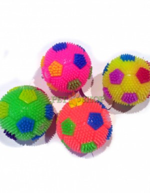 <p><strong>Мячик футбол с пищалкой светящийся, d-6.5 см, разные цвета</strong></p>
