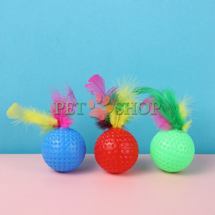 <p><strong>Игрушка&nbsp;для кошек и мелких пород собак, мяч с перьями</strong></p>