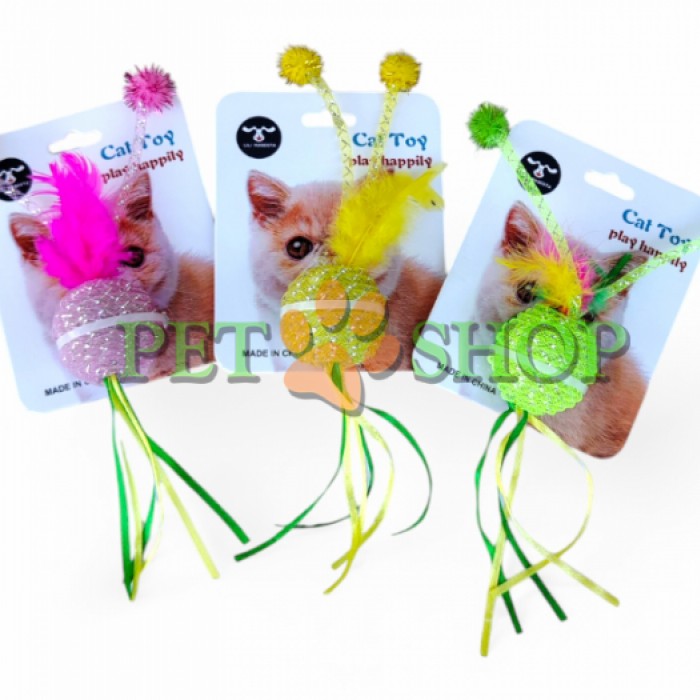 <p><strong>Мячик с блестками и лентами на блистере, 23 см</strong></p>