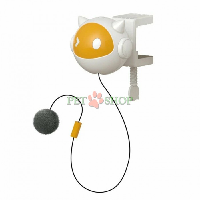 <p>Интерактивная игрушка-дразнилка в виде котика с пушистым мячиком на регулируемой веревке для кошек. Игрушка способствует поддержанию физической активности любимца и удовлетворяет охотничьи инстинкты питомца.&nbsp;<strong>Батарейки в комплект не входят.</strong></p>