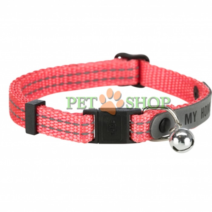 <p><strong>Ошейник для кошки. Оснащен металлическим колокольчиком, светоотражающей строчкой и адресником (адрес на.носится вручную (перманентный маркер)). Материал - нейлон. Длина регулируется пластиковым ползунком и фиксируется застежкой-фастекс. Длина 30 см. Цвет&nbsp;в ассортименте.</strong></p>