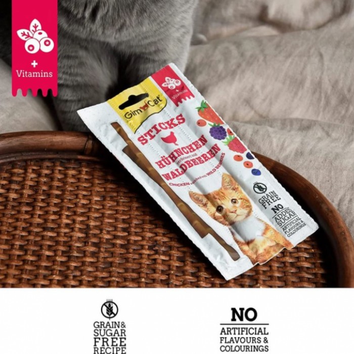<p><strong>Аппетитное лакомство в виде палочек с куриным мясом и ягодами для кошек. Прекрасная возможность побаловать Вашего питомца с пользой для его здоровья. 3 шт по 5 грамм</strong></p>