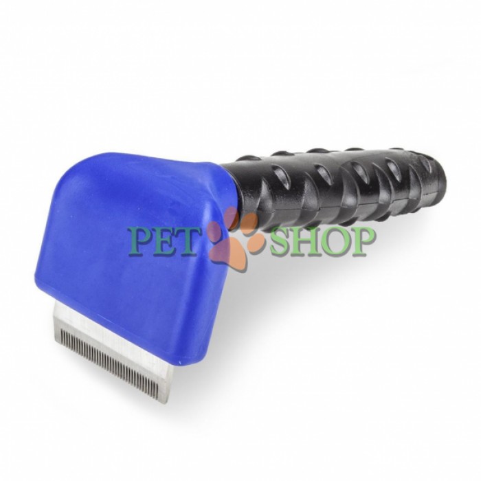 <p><strong>Фурминатор для собак &ndash; новое изобретение, помогающее вычесывать именно подшерсток. Он похож на расческу, но имеет стальное лезвие с зубчиками и резиновую ручку. Секрет заключается в уникальной конструкции лезвия с многочисленными прорезями, которое легко удаляет отмерший подшерсток, не повреждая волос.</strong></p>