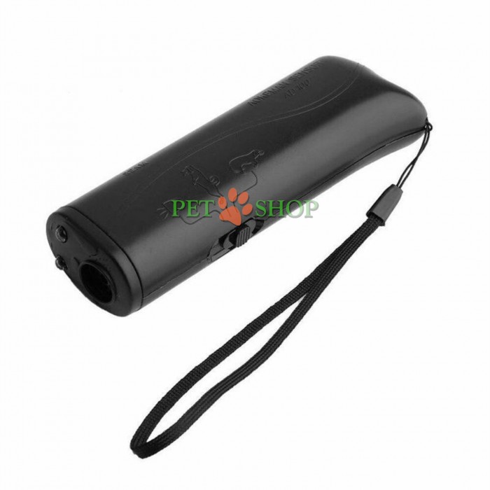 <p><strong>Ультразвуковой отпугиватель</strong> &mdash; компактное устройство, предназначенное для безопасного воздействия на агрессивных или назойливых собак. Генерирует высокочастотный ультразвук, неприятный для собак, но безопасный для человека.&nbsp;Оснащён встроенным фонариком. Батарейки не входят в комплект.</p>