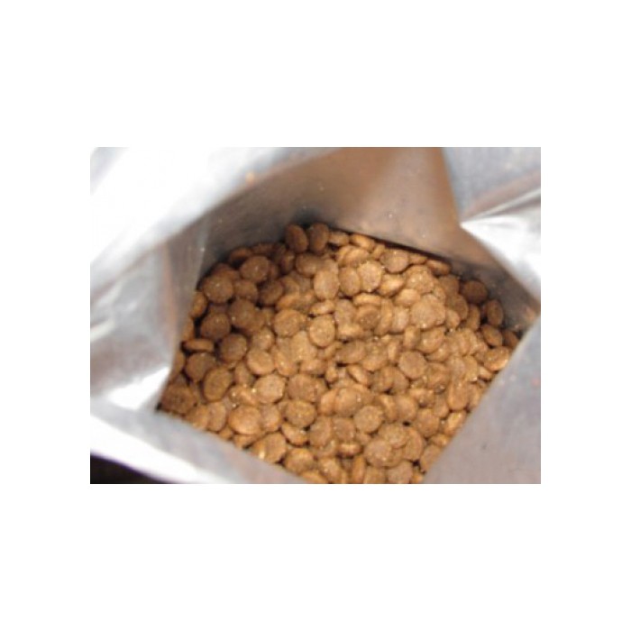 <p><strong>Высококачественный гипоаллергенный беззерновой корм с мясом лосося и рисом для взрослых кошек, шерсть которых требует дополнительного ухода.</strong></p>

<p>&nbsp;</p>