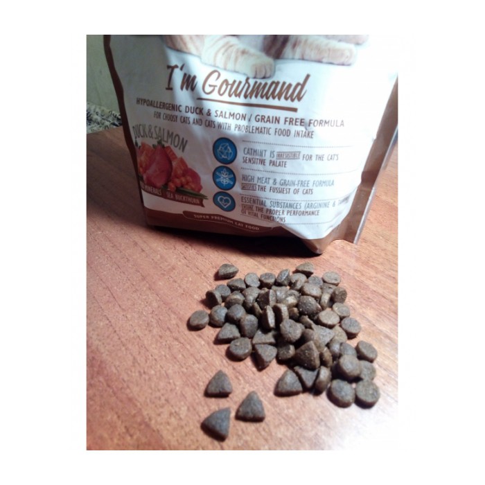 <p><strong>Высококачественный гипоаллергенный беззерновой корм с мясом утки и лосося для привередливых кошек и кошек с чувствительным пищеварением.&nbsp;</strong></p>