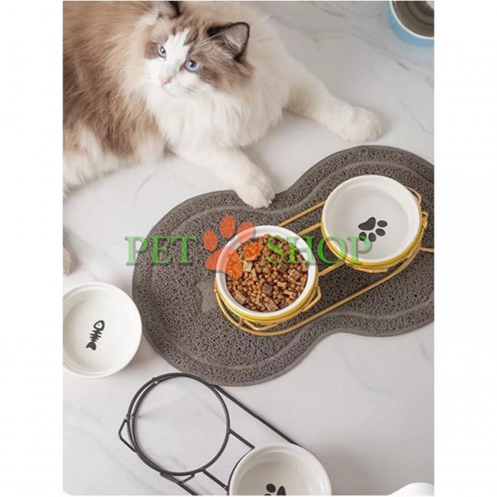 <p><strong>Bolurile ceramice pe suport metalic</strong> sunt un cadou minunat pentru animalul dvs. de companie. Sunt ideale at&acirc;t pentru pisici, c&acirc;t și pentru c&acirc;ini de talie mică.</p>